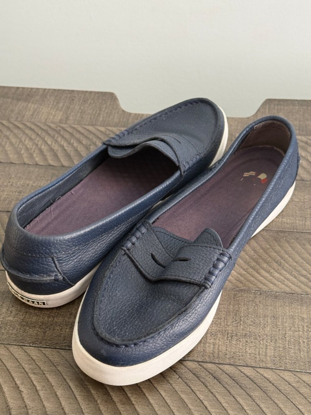 Cole Haan Women's Navy Leather Penny Loafers Size 8.5 B - Picture 5 of 9